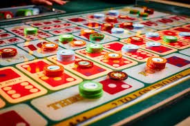 Tampilan permainan Gem Saviour di platform jayagame dengan gulungan dan tombol kontrol